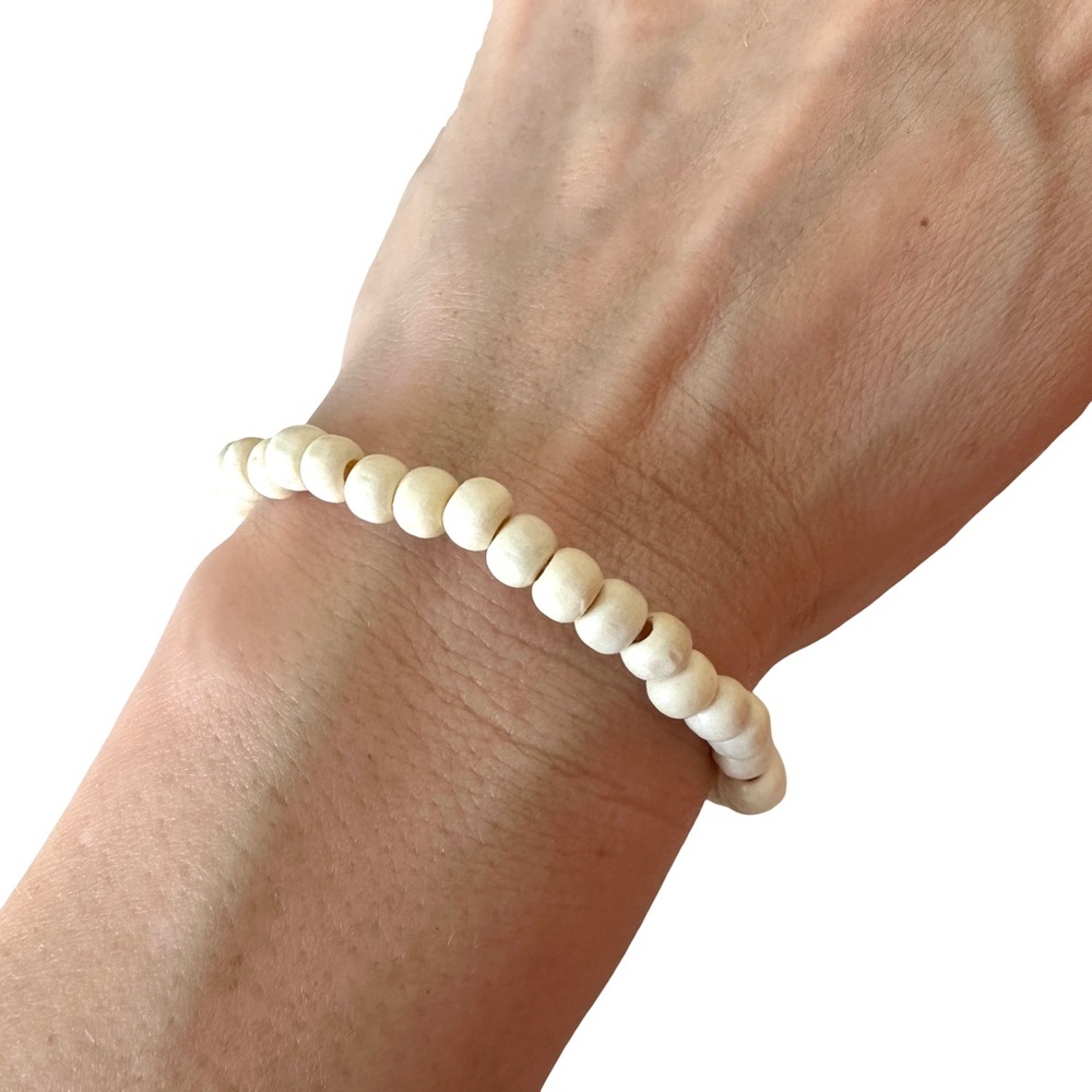 🔴 5 for $10 ONE Elegant Cream Wooden Beaded Stretchy Bracelet - Picture 2 of 16